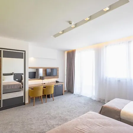 Stobex מלון לוזניצה